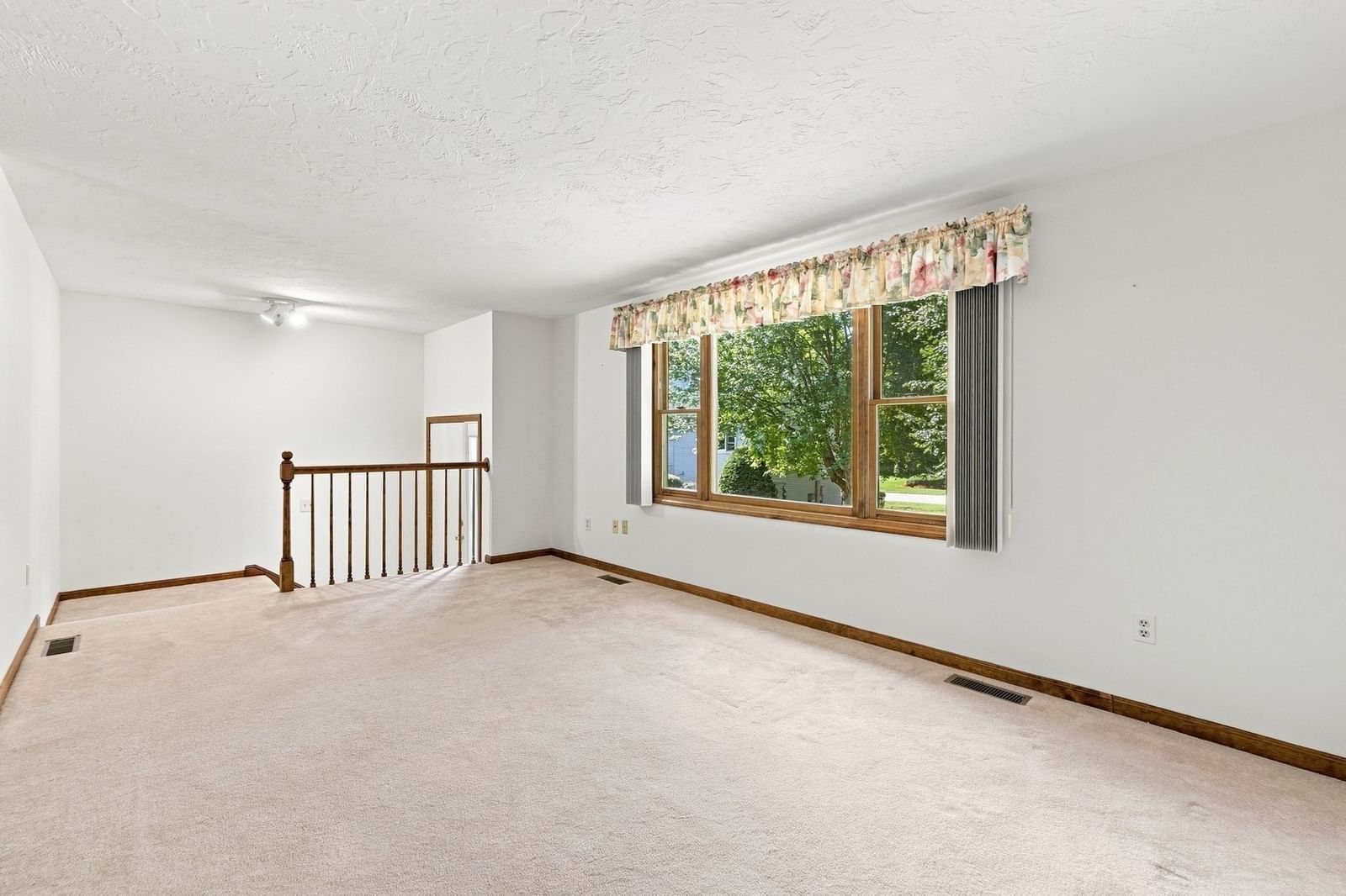 43 Villa Roma Dr #43 Tewksbury — Photo 24 of 42