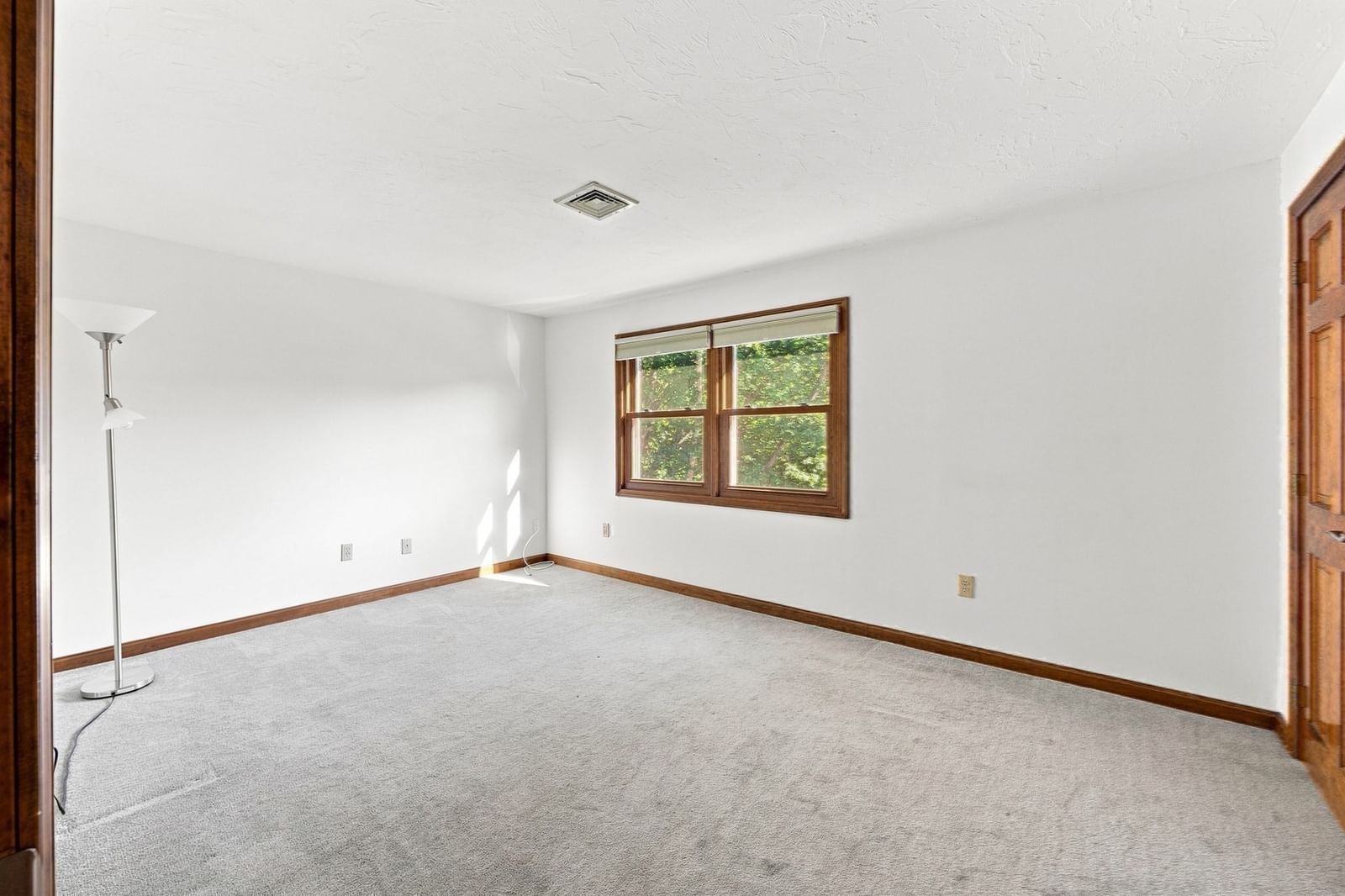 43 Villa Roma Dr #43 Tewksbury — Photo 29 of 42