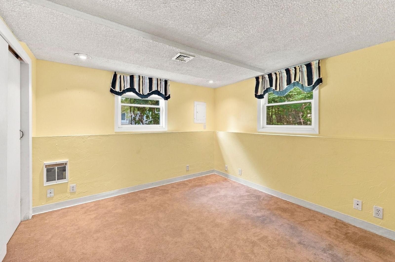 43 Villa Roma Dr #43 Tewksbury — Photo 6 of 42