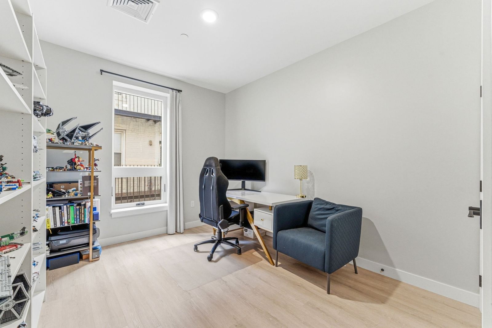 157 Chestnut #203 Chelsea — Photo 15 of 28