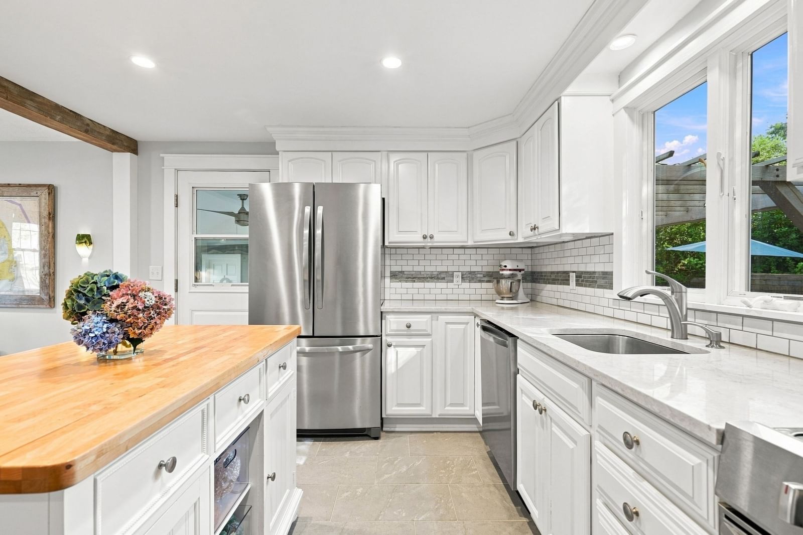45 Sharps Drive Plymouth — Photo 2 of 5