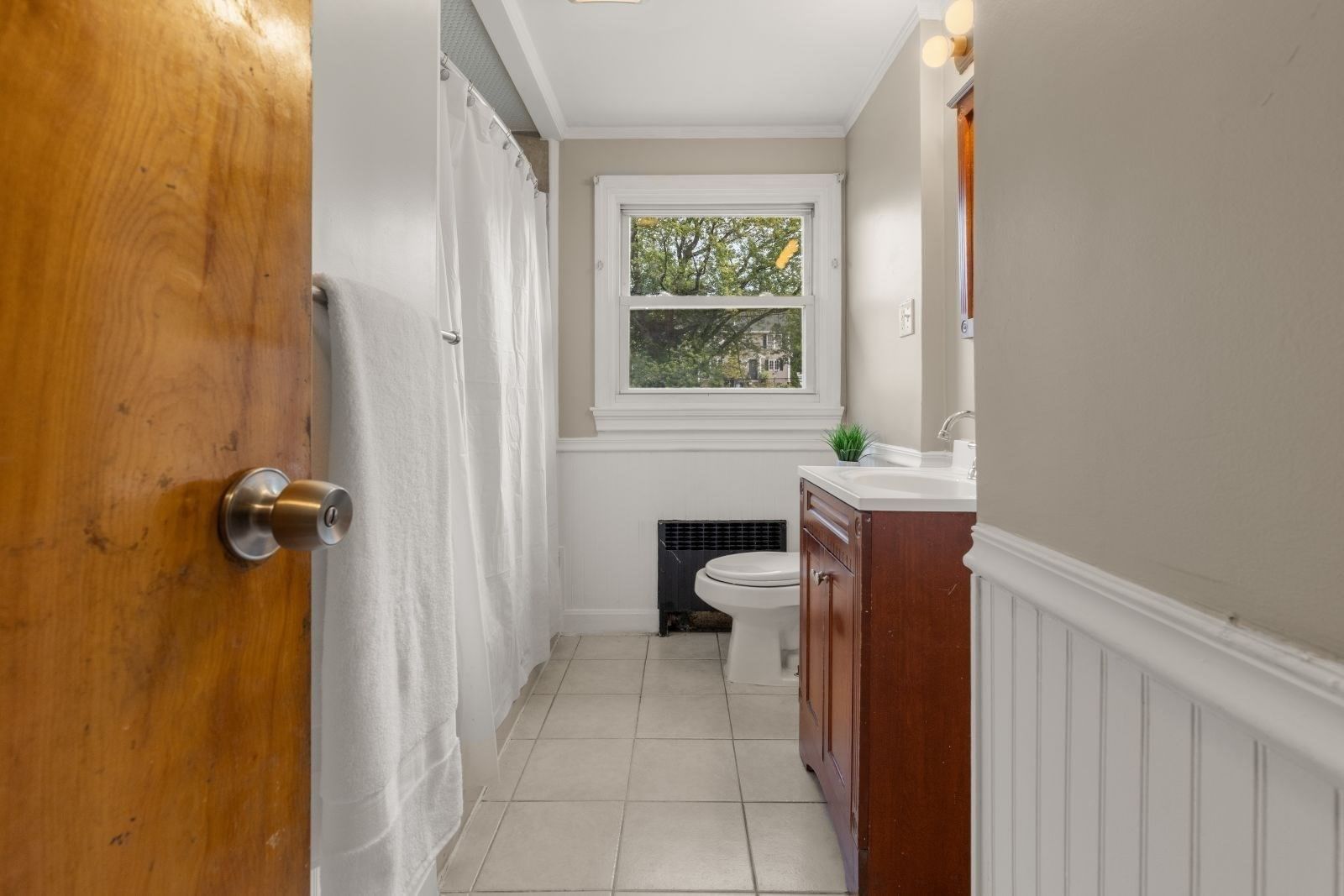 8 Helene St Quincy — Photo 16 of 42