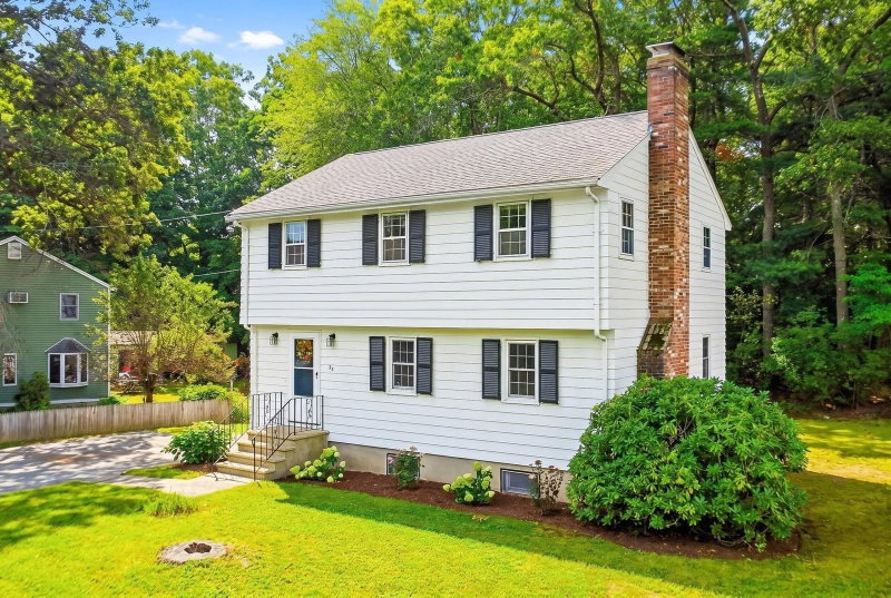 32 Dividence Rd
