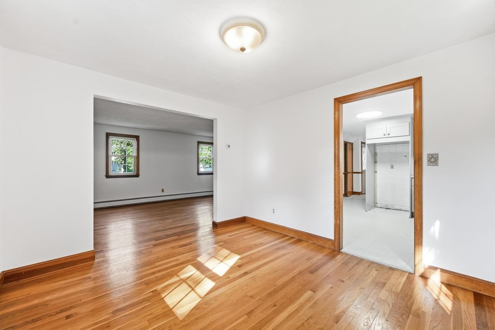 32 Dividence Rd Reading — Photo 11 of 42