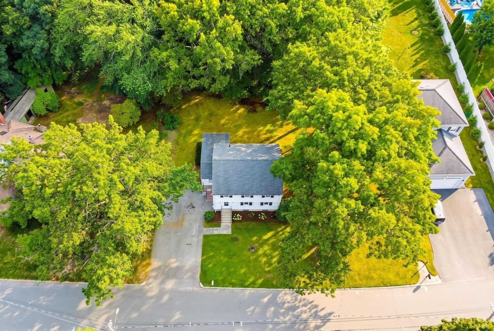 32 Dividence Rd Reading — Photo 5 of 42