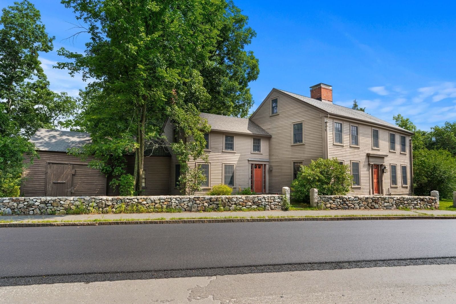 17 Elm St North Reading — Photo 1 of 22