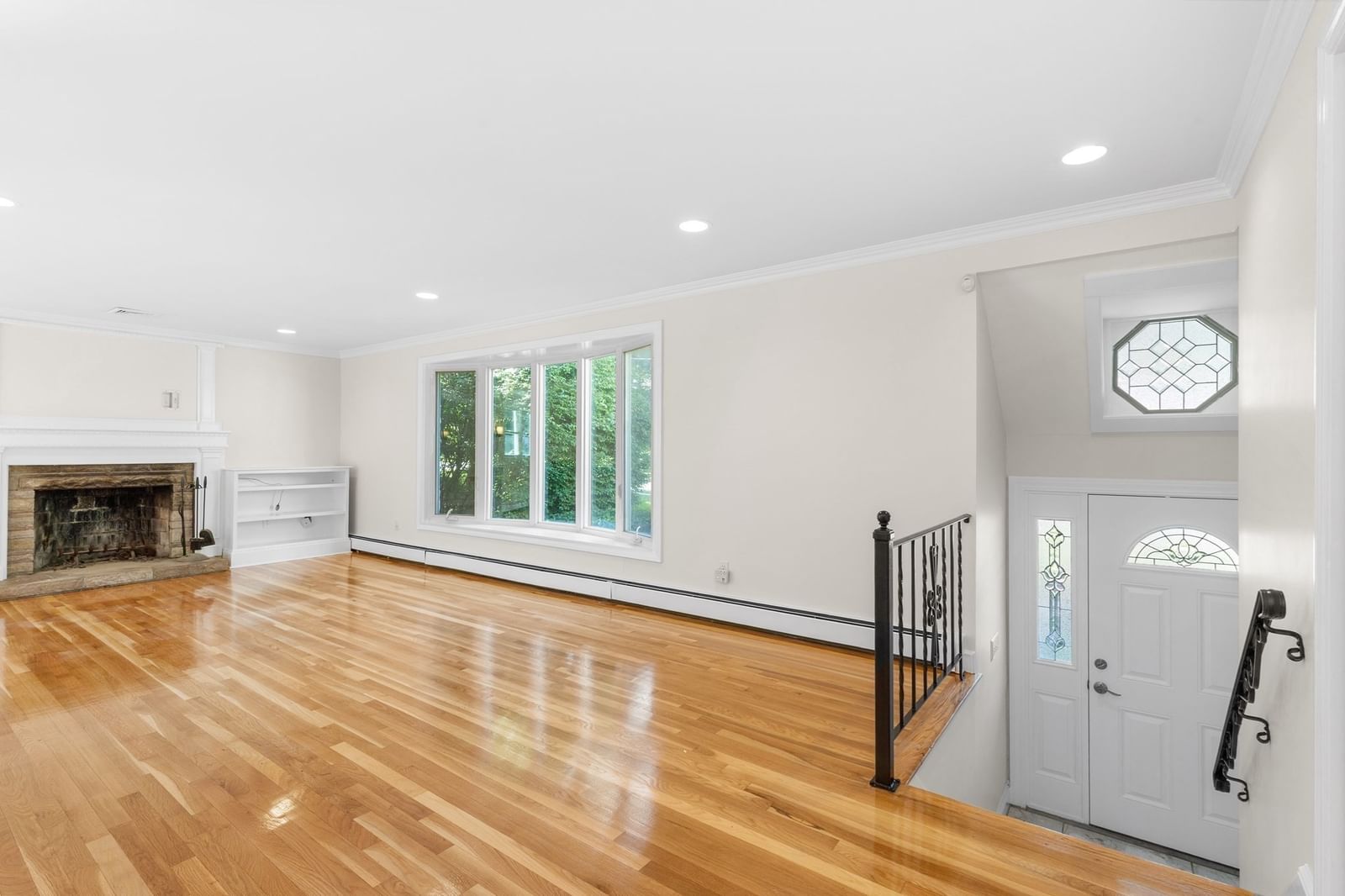 206 Fairview Ave Brockton — Photo 10 of 37
