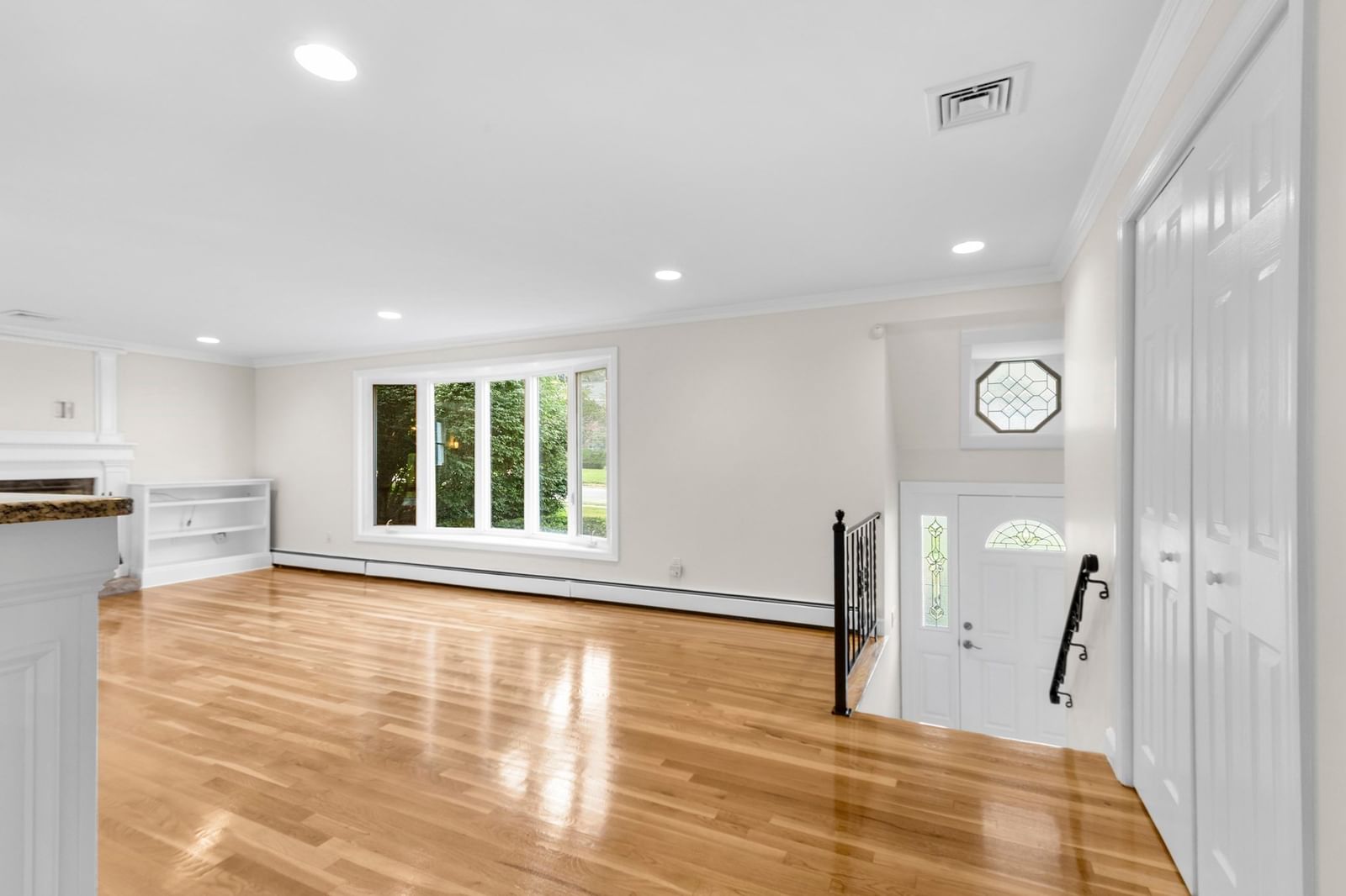 206 Fairview Ave Brockton — Photo 13 of 37