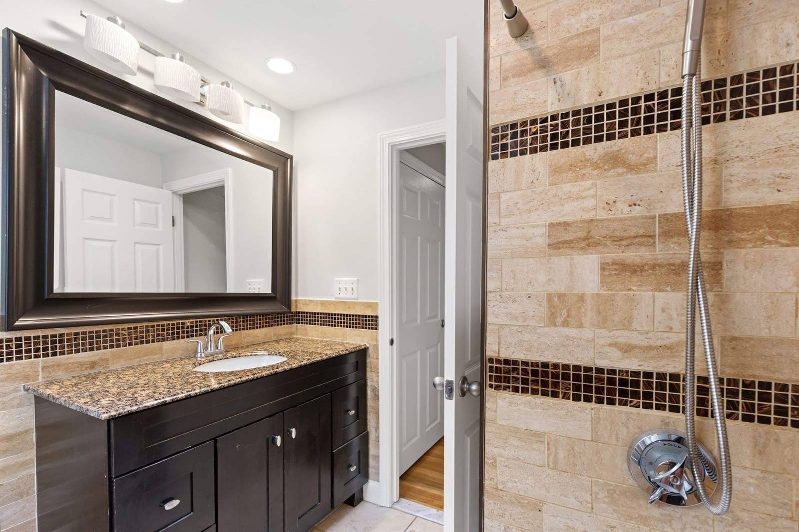 206 Fairview Ave Brockton — Photo 15 of 37