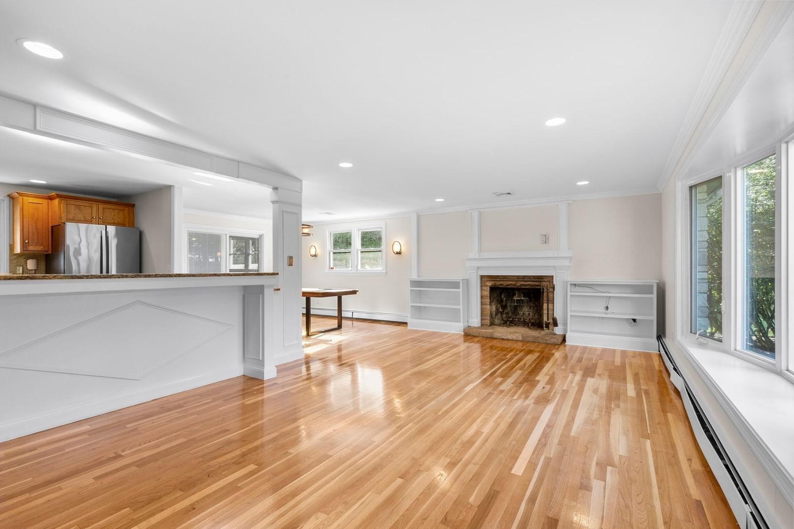 206 Fairview Ave Brockton — Photo 8 of 37