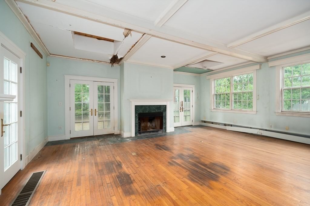 115 School St Manchester — Photo 11 of 32