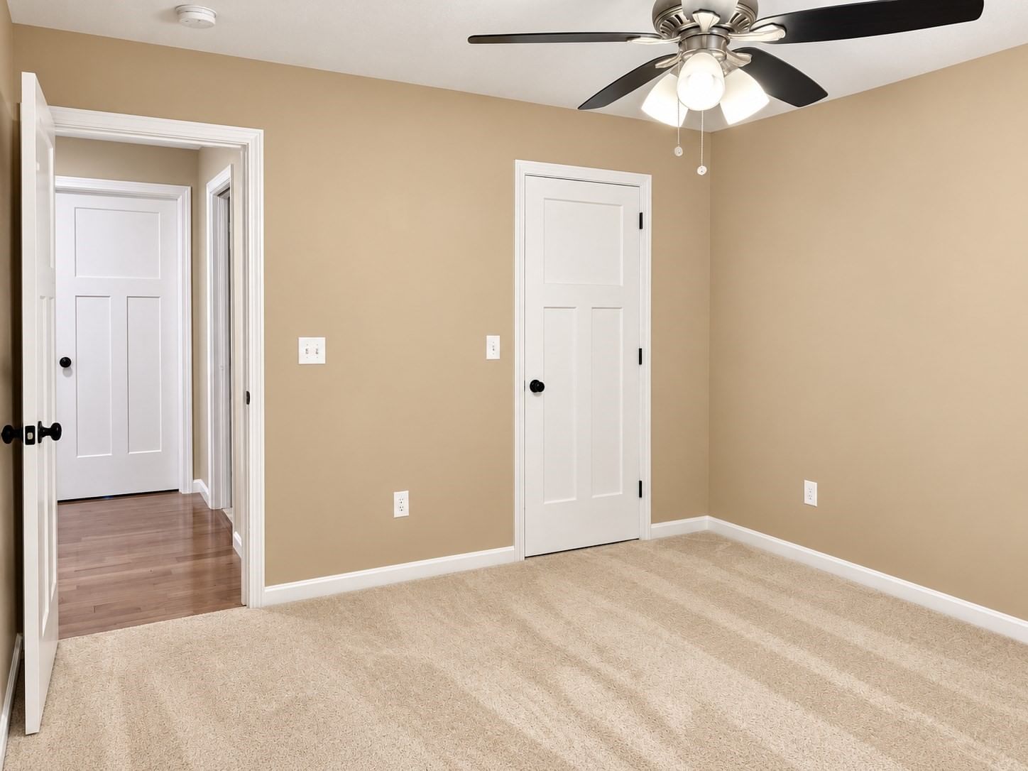 152 Sargent St Belchertown — Photo 25 of 42
