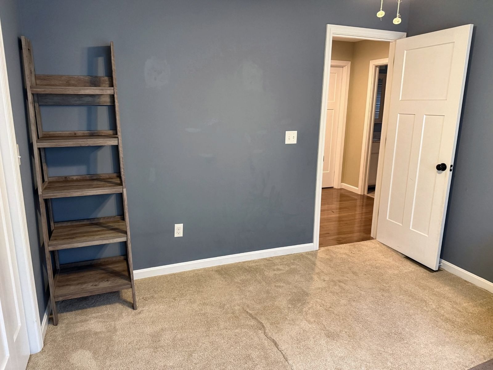 152 Sargent St Belchertown — Photo 30 of 42