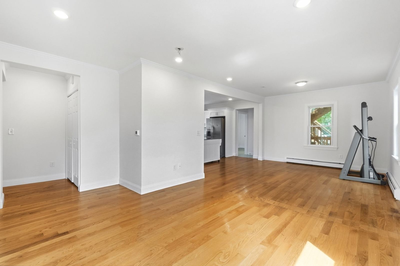 23 Thorndike St Revere — Photo 6 of 24