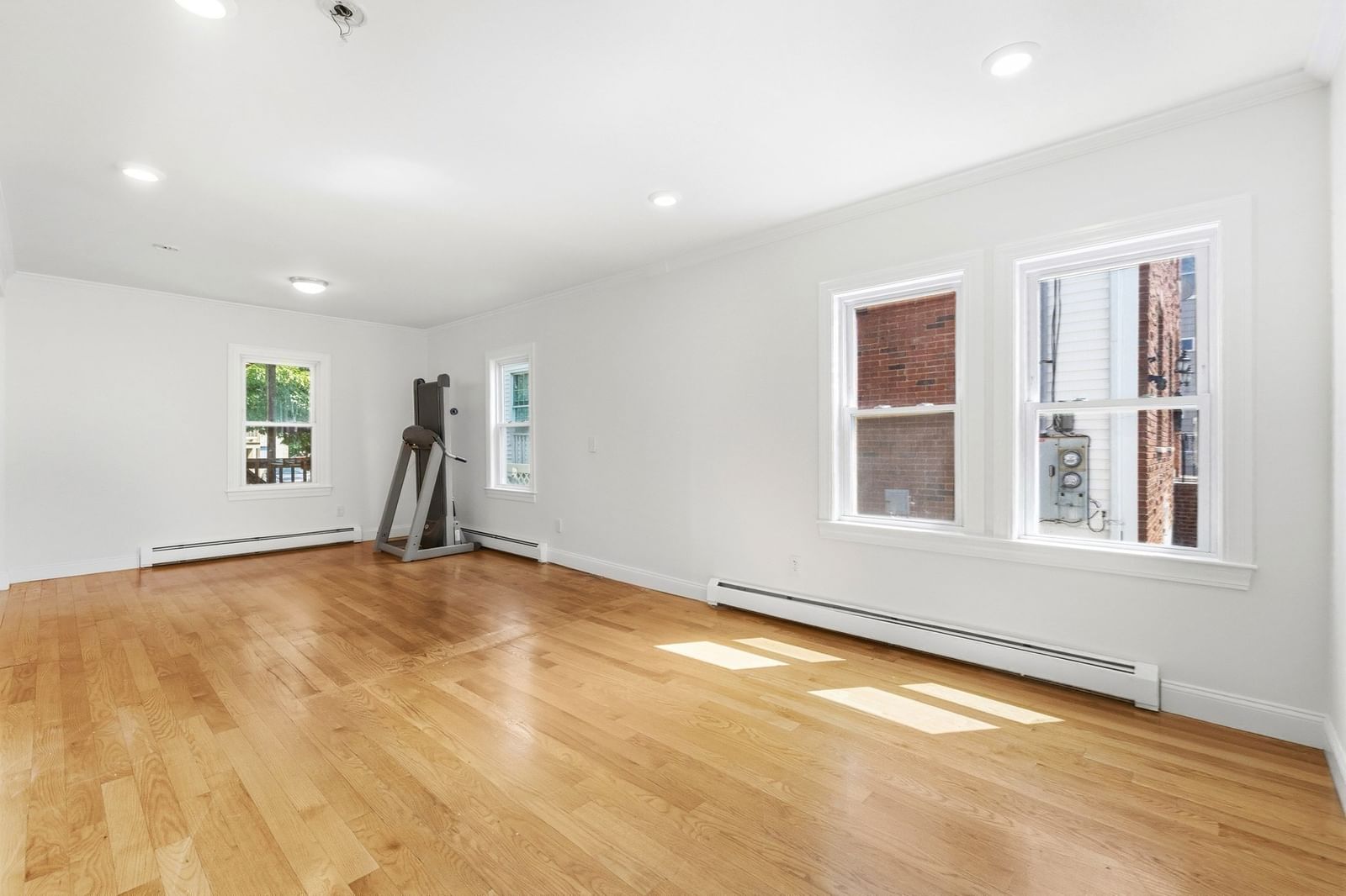 23 Thorndike St Revere — Photo 7 of 24