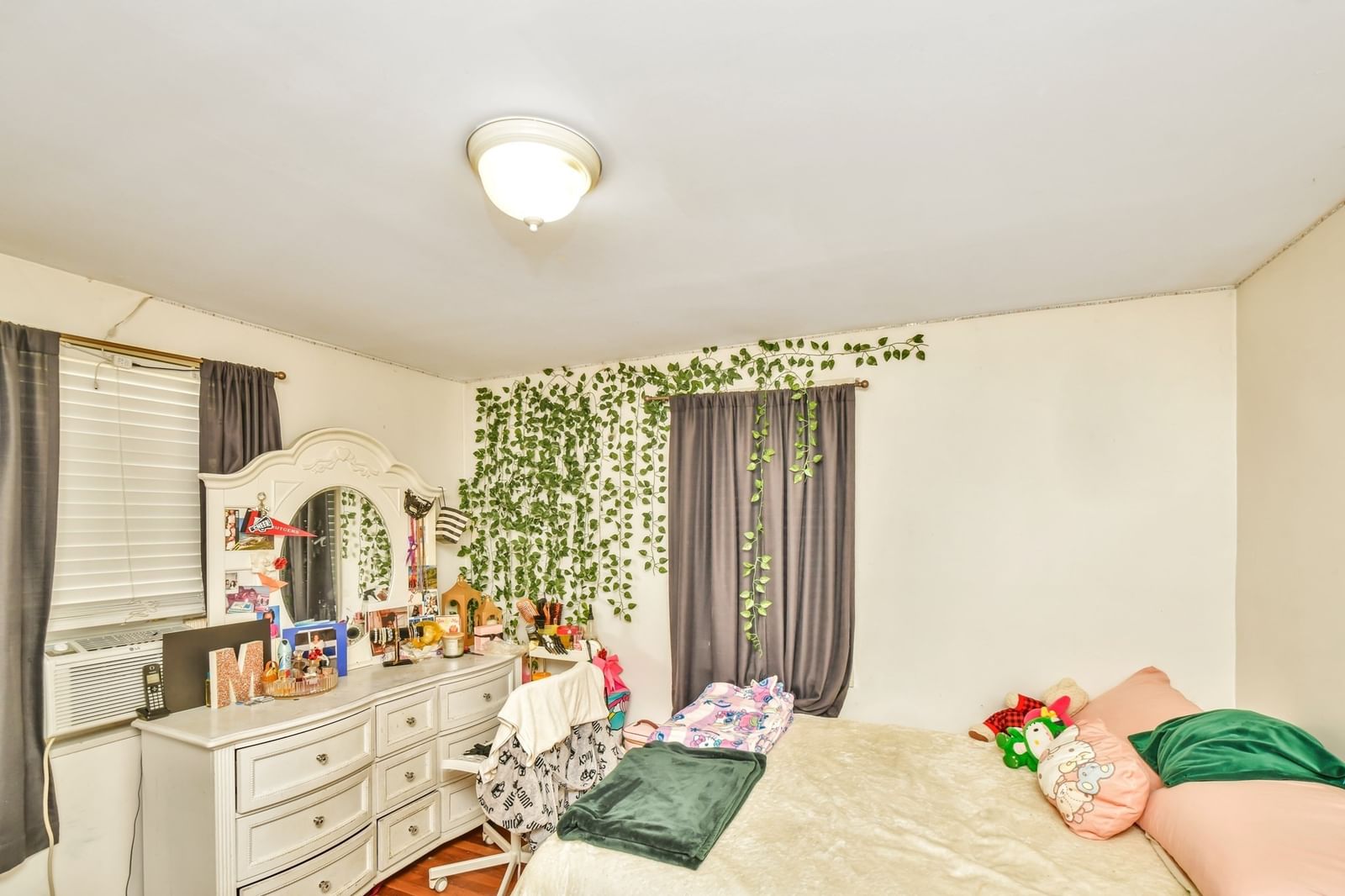 23 Caton St Boston — Photo 8 of 18