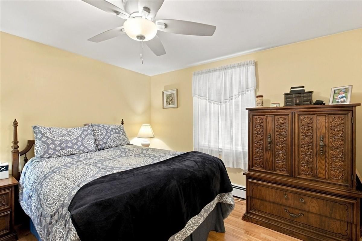 29 Garfield Ave Beverly — Photo 16 of 35