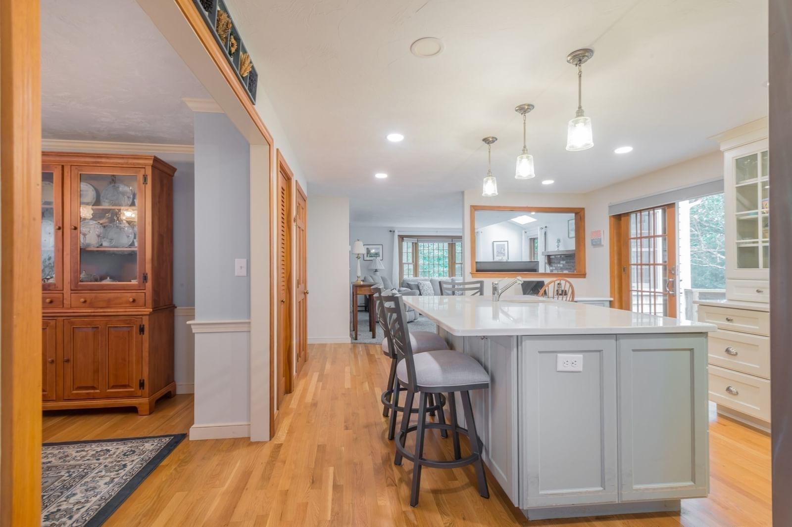 85 Andrews Way Plymouth — Photo 7 of 37