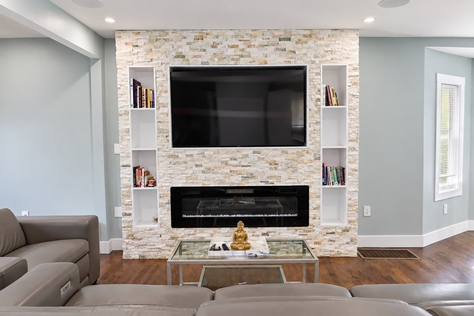 81 Tapley Ave Revere — Photo 4 of 18