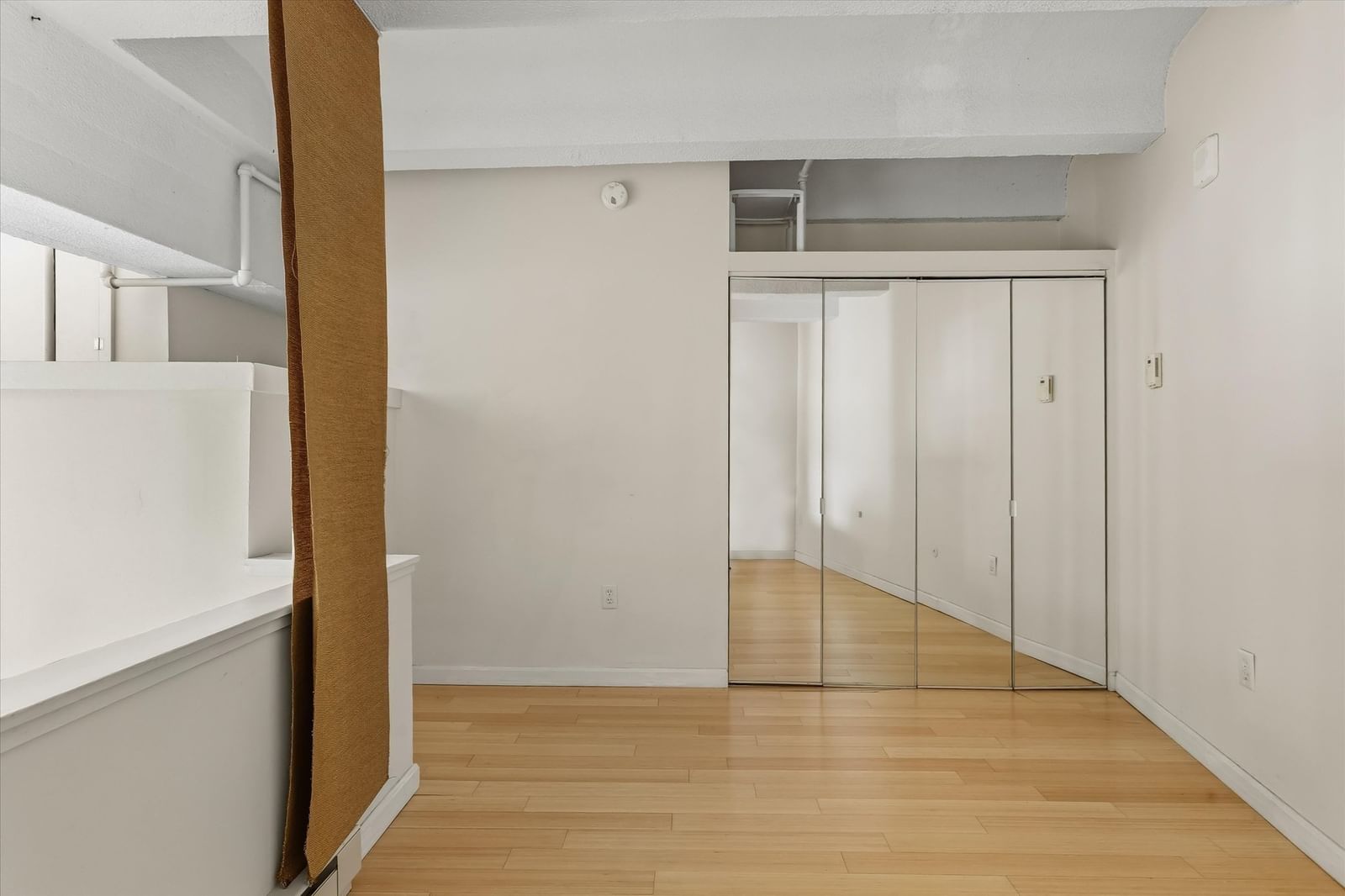 12 Stoneholm Street #524 Boston — Photo 16 of 33