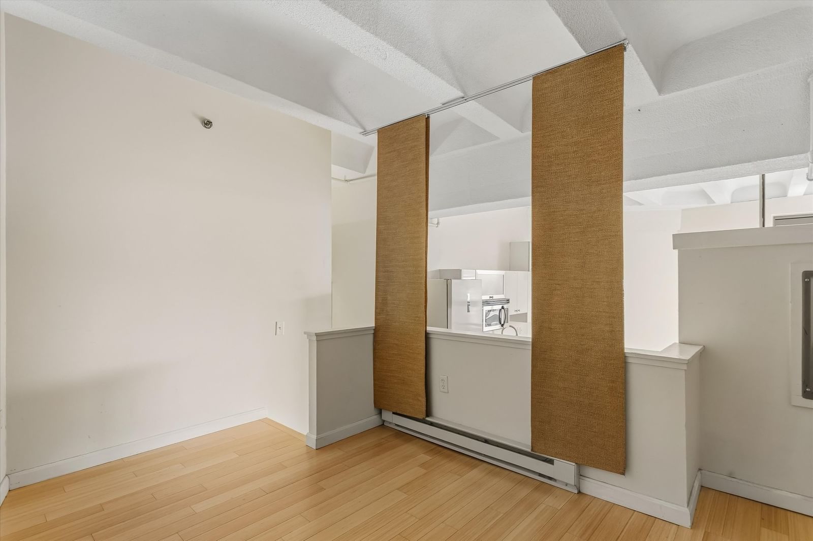 12 Stoneholm Street #524 Boston — Photo 17 of 33