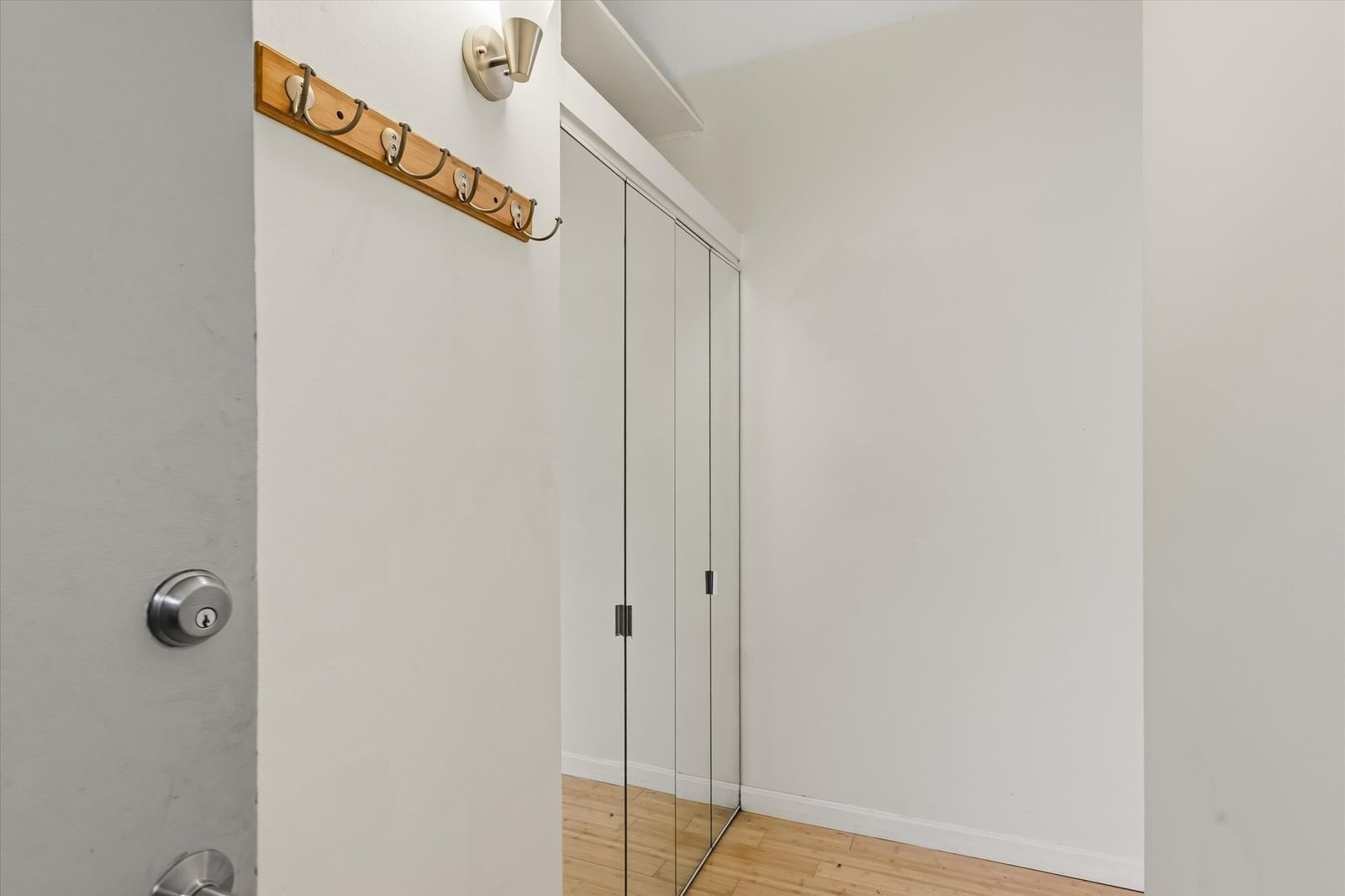 12 Stoneholm Street #524 Boston — Photo 18 of 33