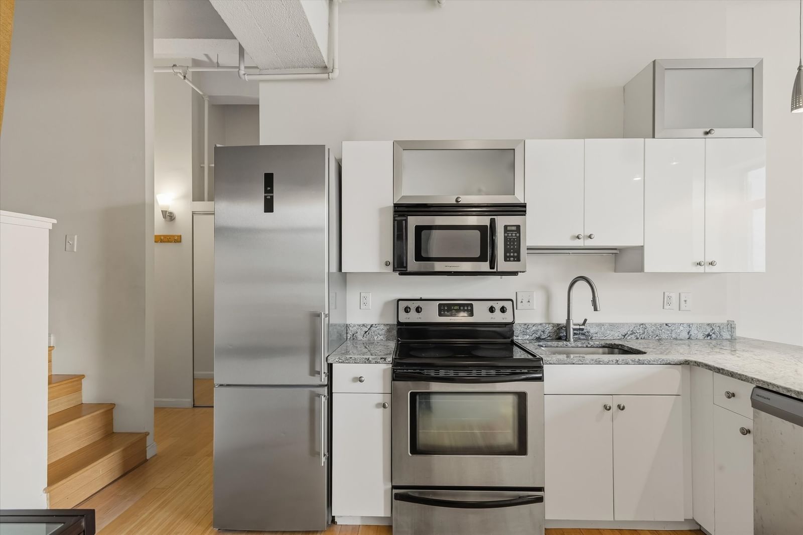 12 Stoneholm Street #524 Boston — Photo 3 of 33