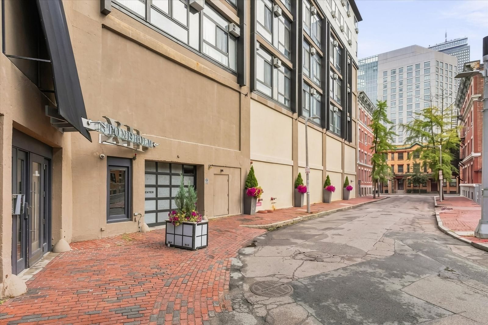 12 Stoneholm Street #524 Boston — Photo 33 of 33