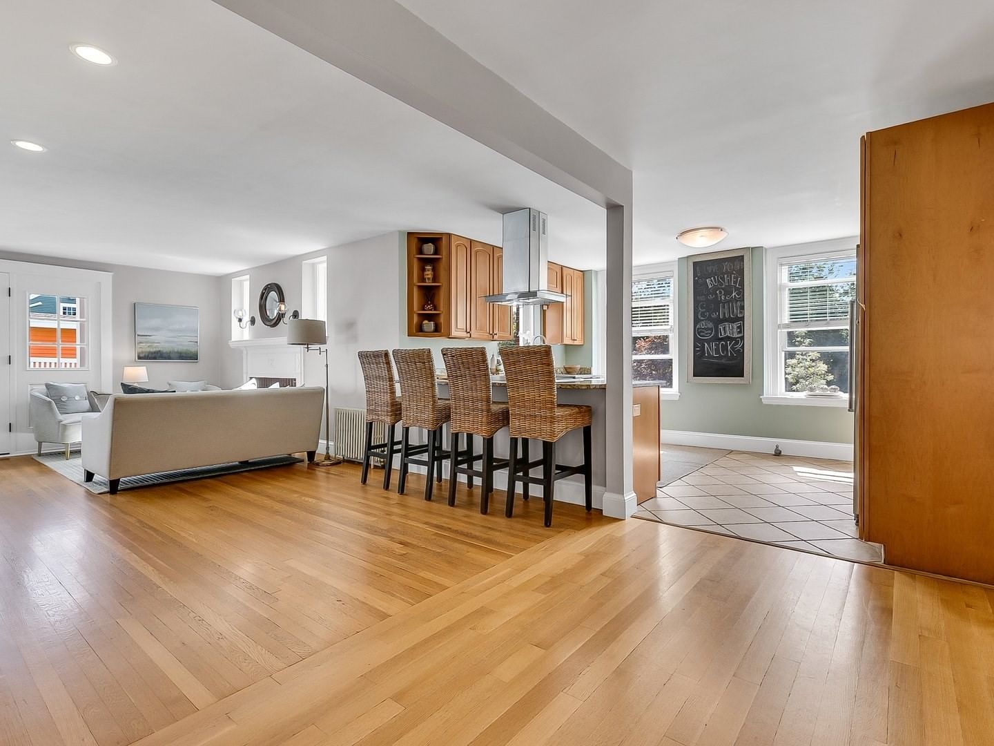 30 Hale St Beverly — Photo 16 of 42
