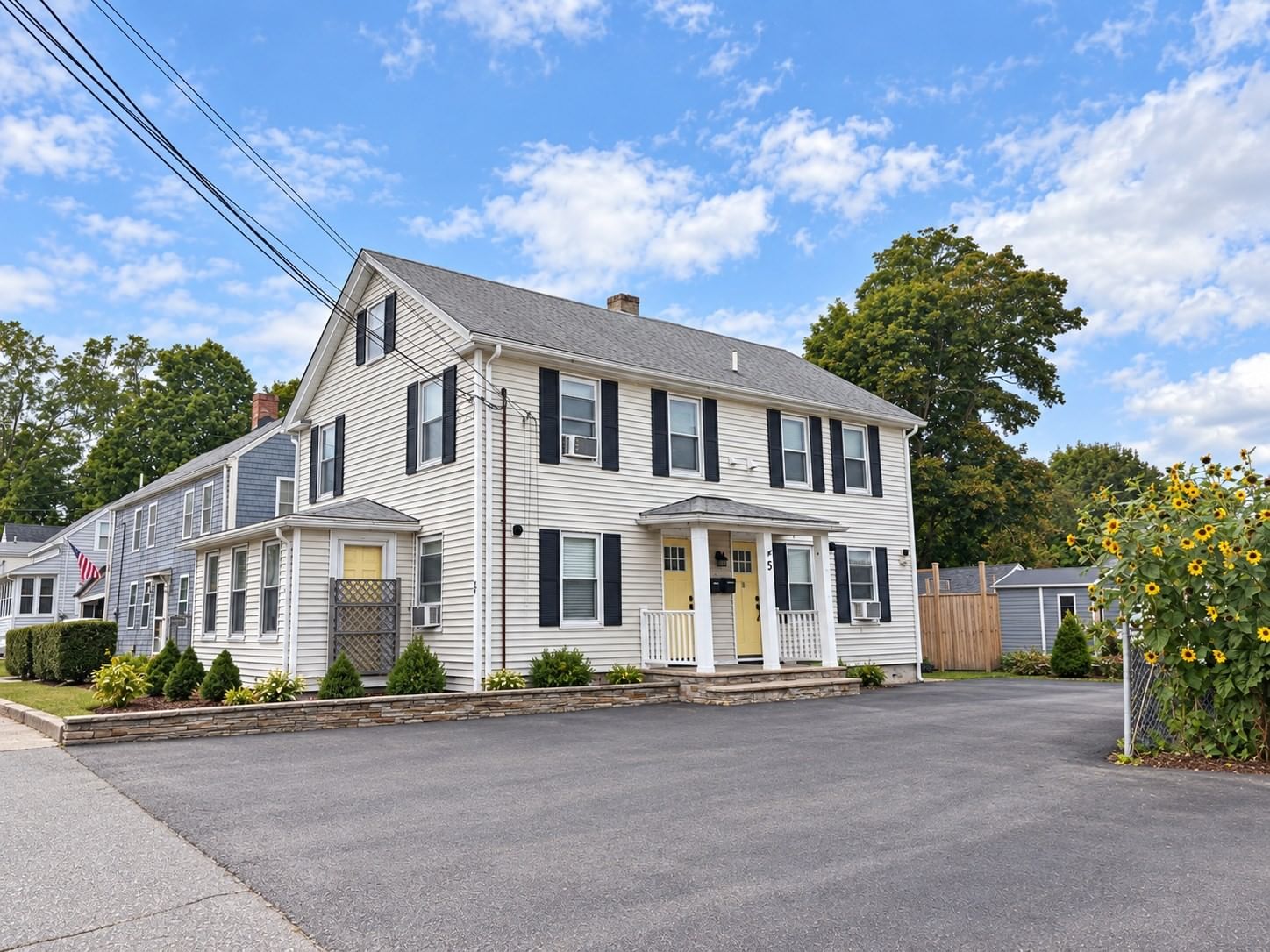 5 Washington St Amesbury — Photo 1 of 25