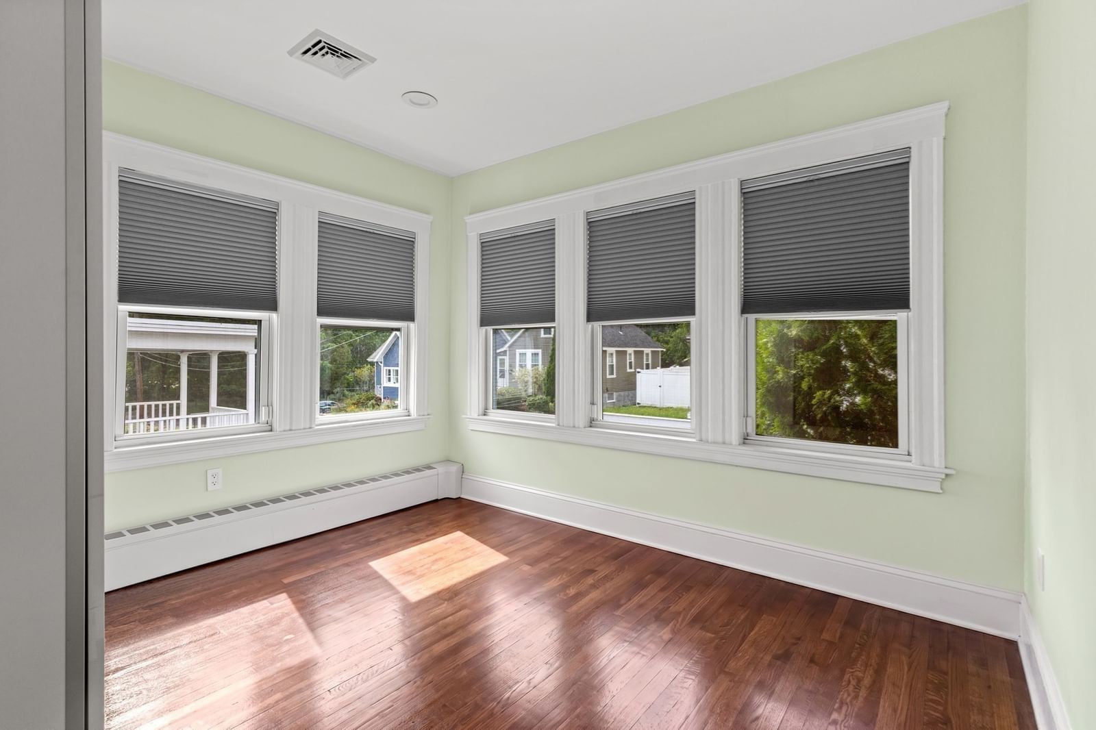 34 Farrington Ave Dedham — Photo 17 of 33