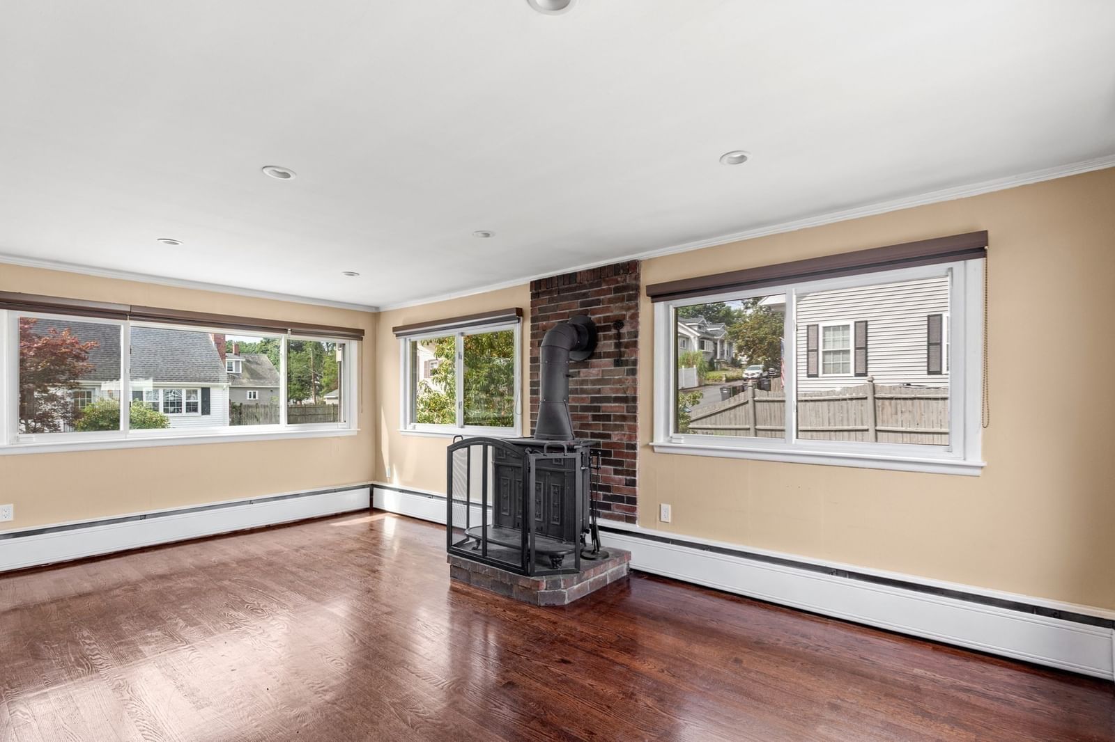 34 Farrington Ave Dedham — Photo 7 of 33