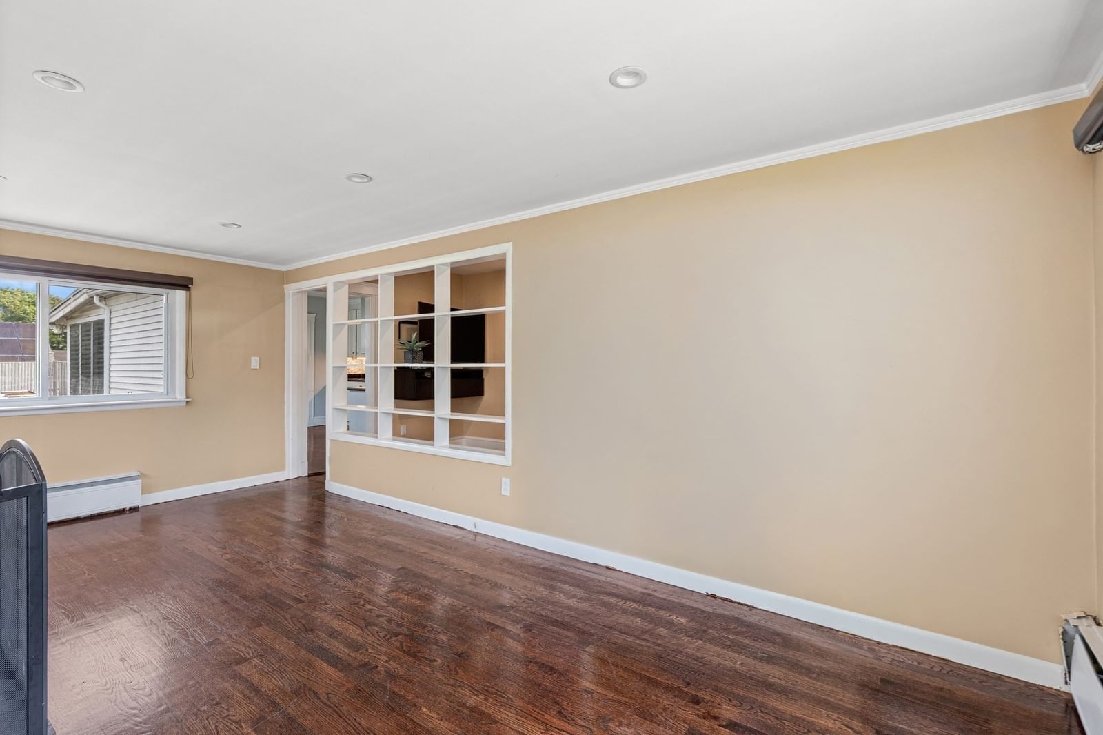 34 Farrington Ave Dedham — Photo 9 of 33