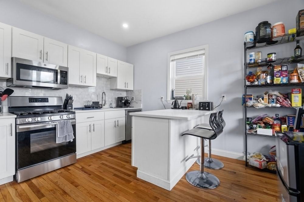 130 Boston St Boston — Photo 16 of 29