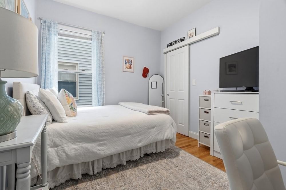 130 Boston St Boston — Photo 8 of 29
