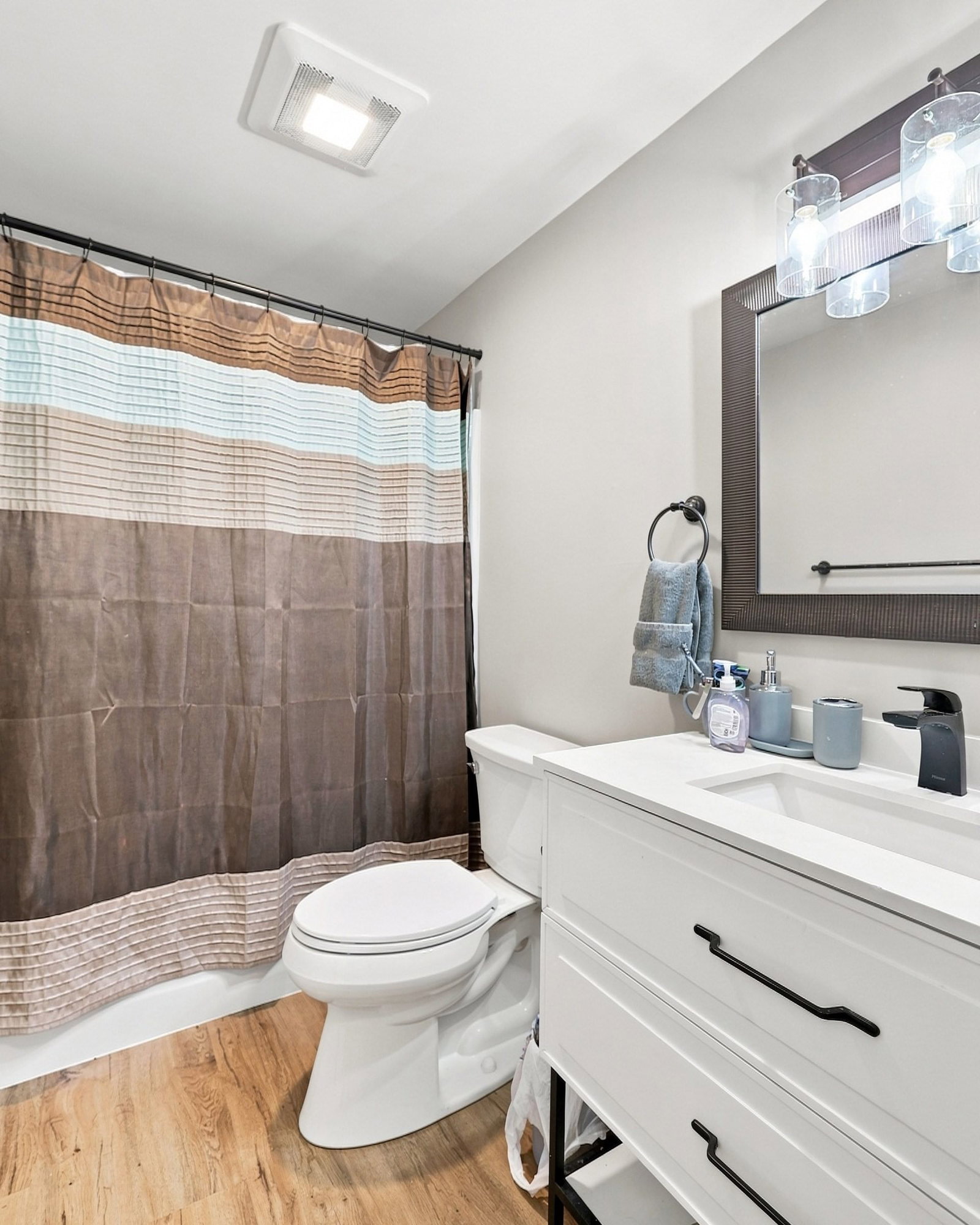 62 N Main St Deerfield — Photo 13 of 40