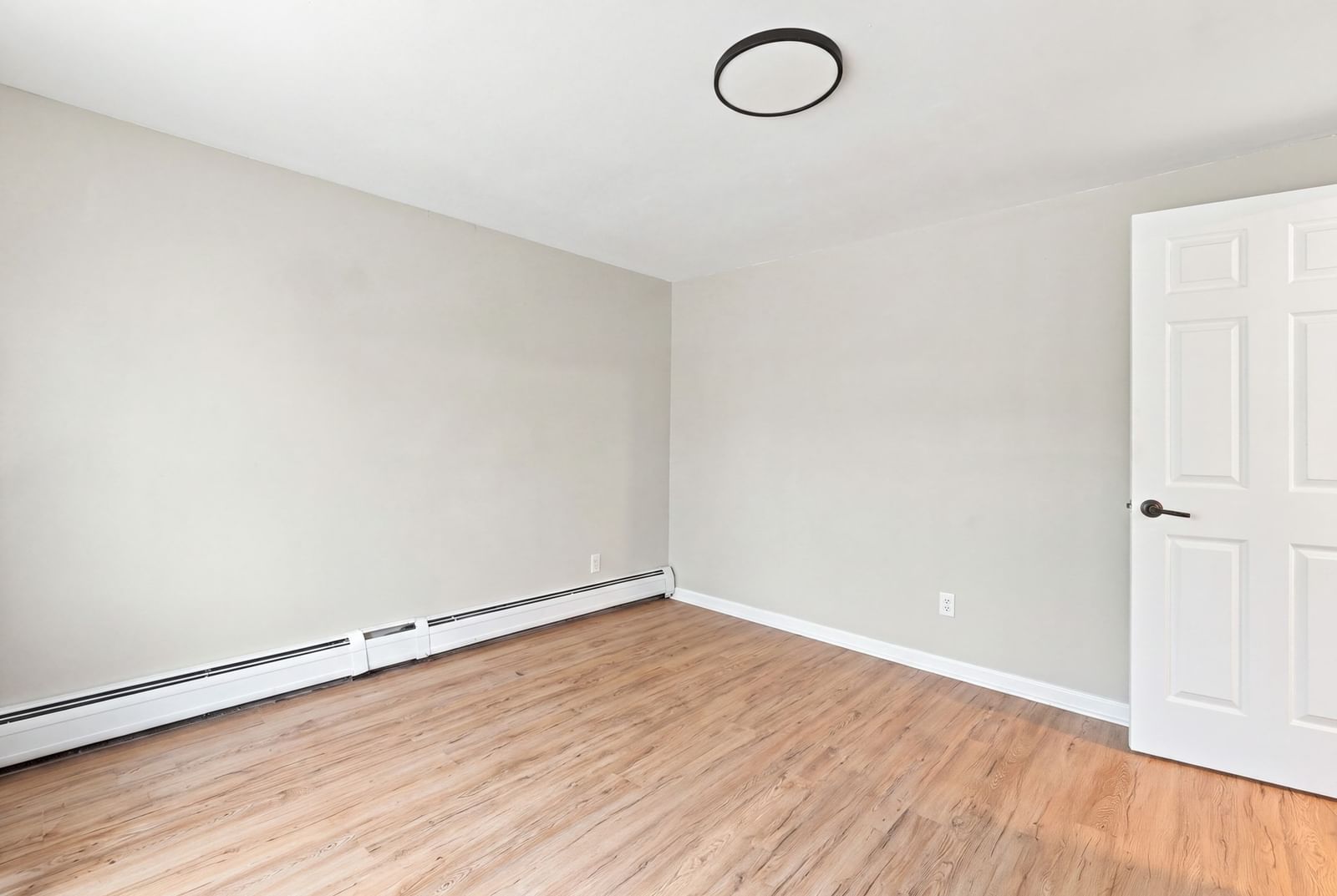 62 N Main St Deerfield — Photo 17 of 40