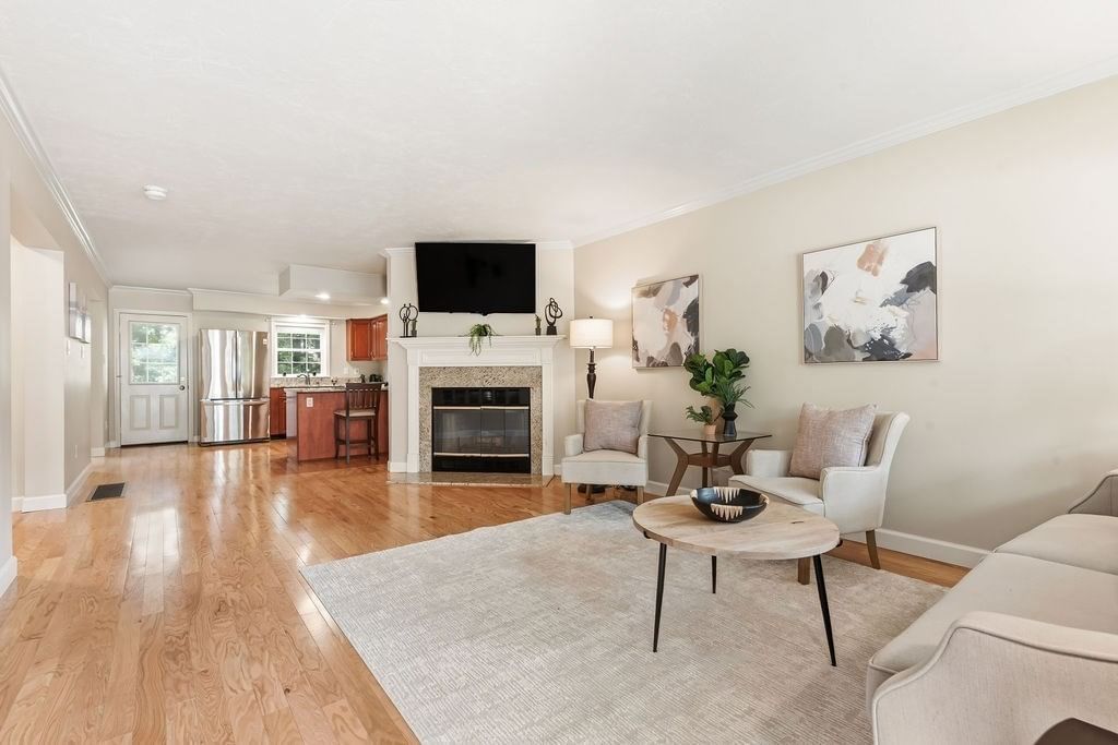 183 Leonard St #2 Raynham — Photo 2 of 42