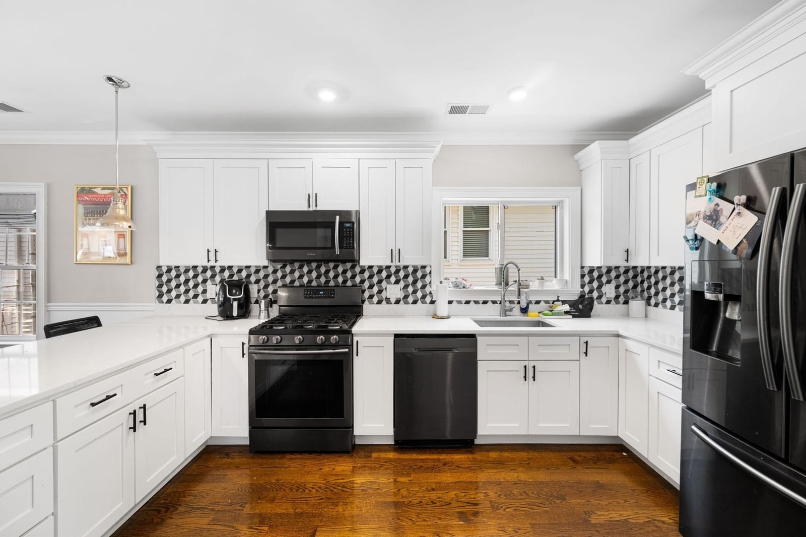36-38 Fenwick St #38 Somerville — Photo 15 of 27