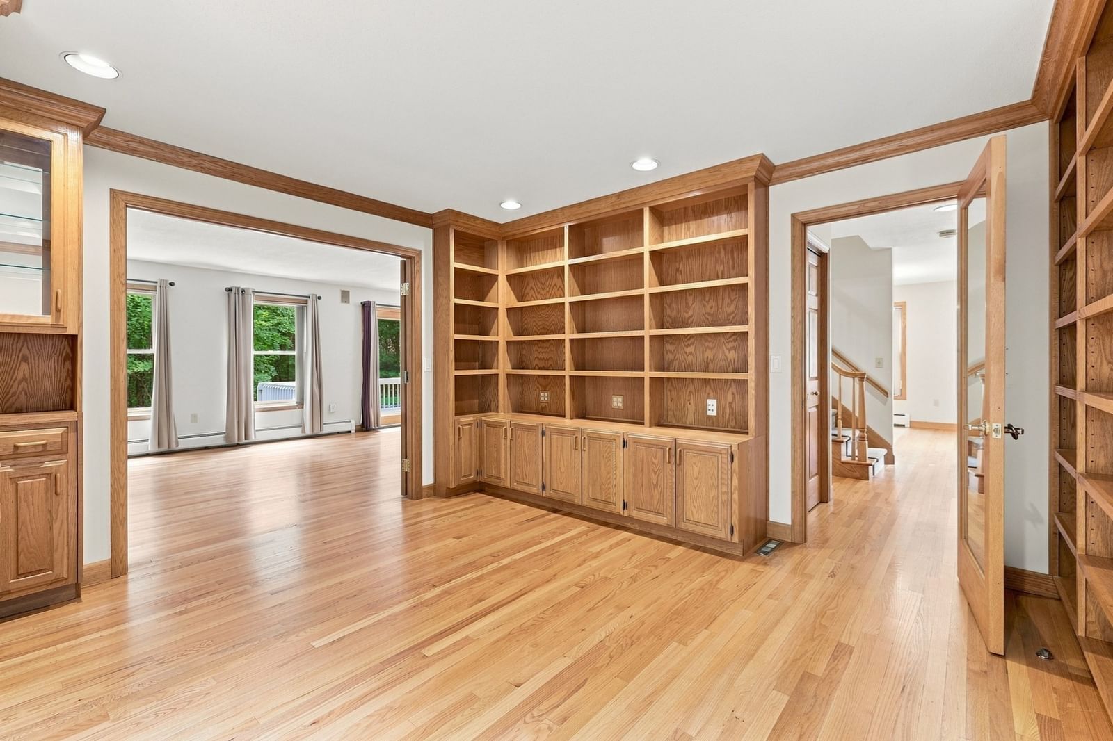 16 Birch Ln Northampton — Photo 16 of 42