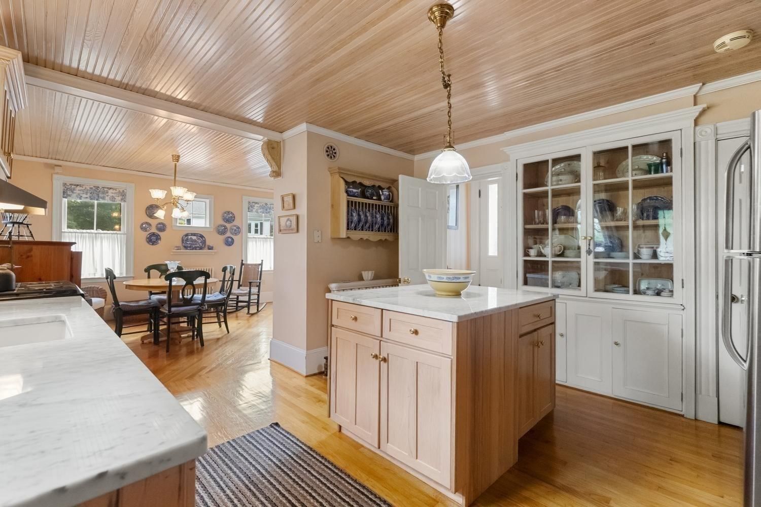 8 Leonard Cir Medford — Photo 13 of 42