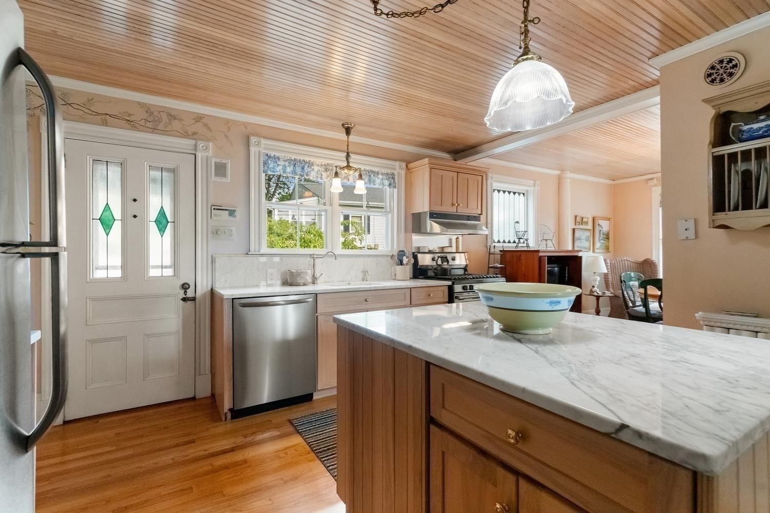 8 Leonard Cir Medford — Photo 14 of 42