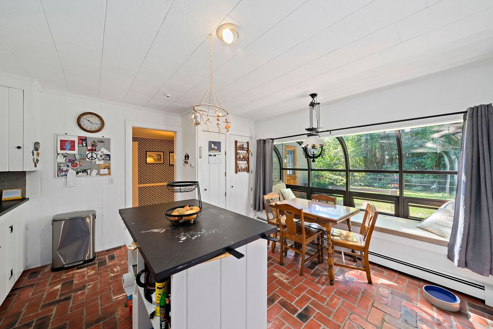 128 Whitford Cir Marshfield — Photo 4 of 38