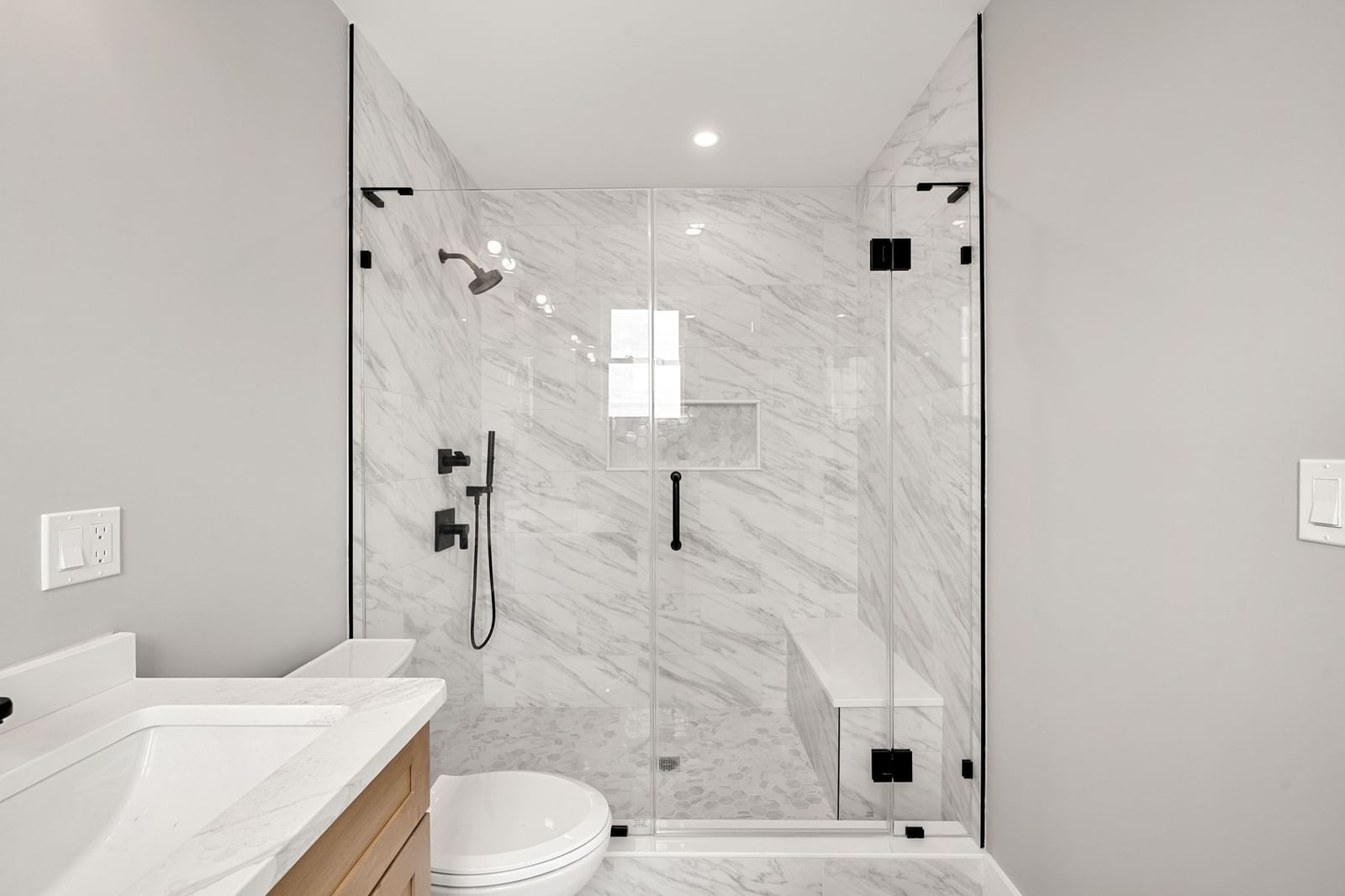 1088 Saratoga St #C Boston — Photo 17 of 22