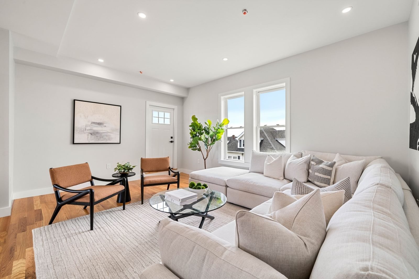 1088 Saratoga St #C Boston — Photo 4 of 22