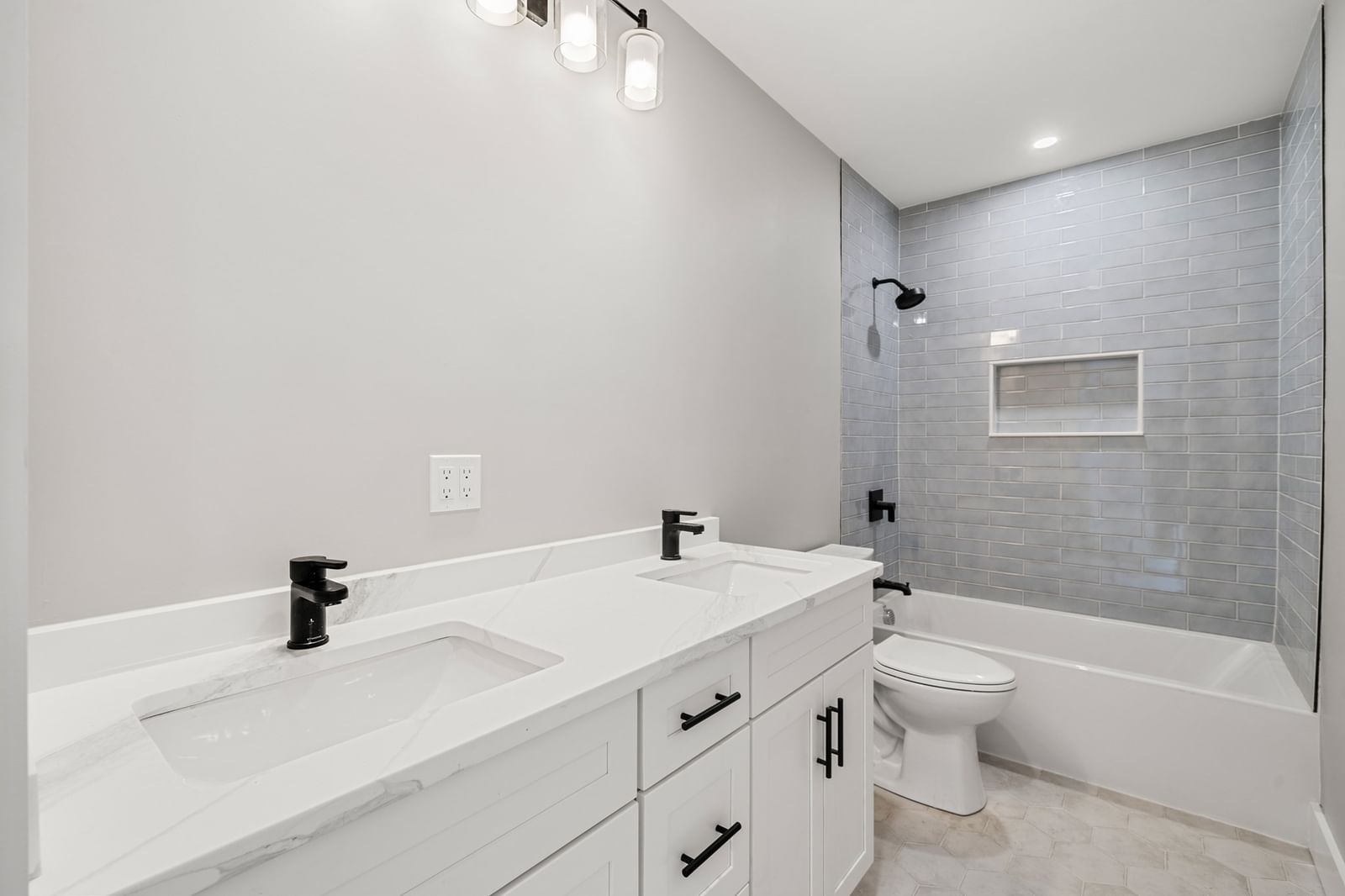 1088 Saratoga St #C Boston — Photo 8 of 22