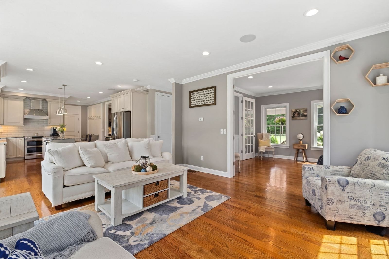92 Plain St W Berkley — Photo 4 of 40