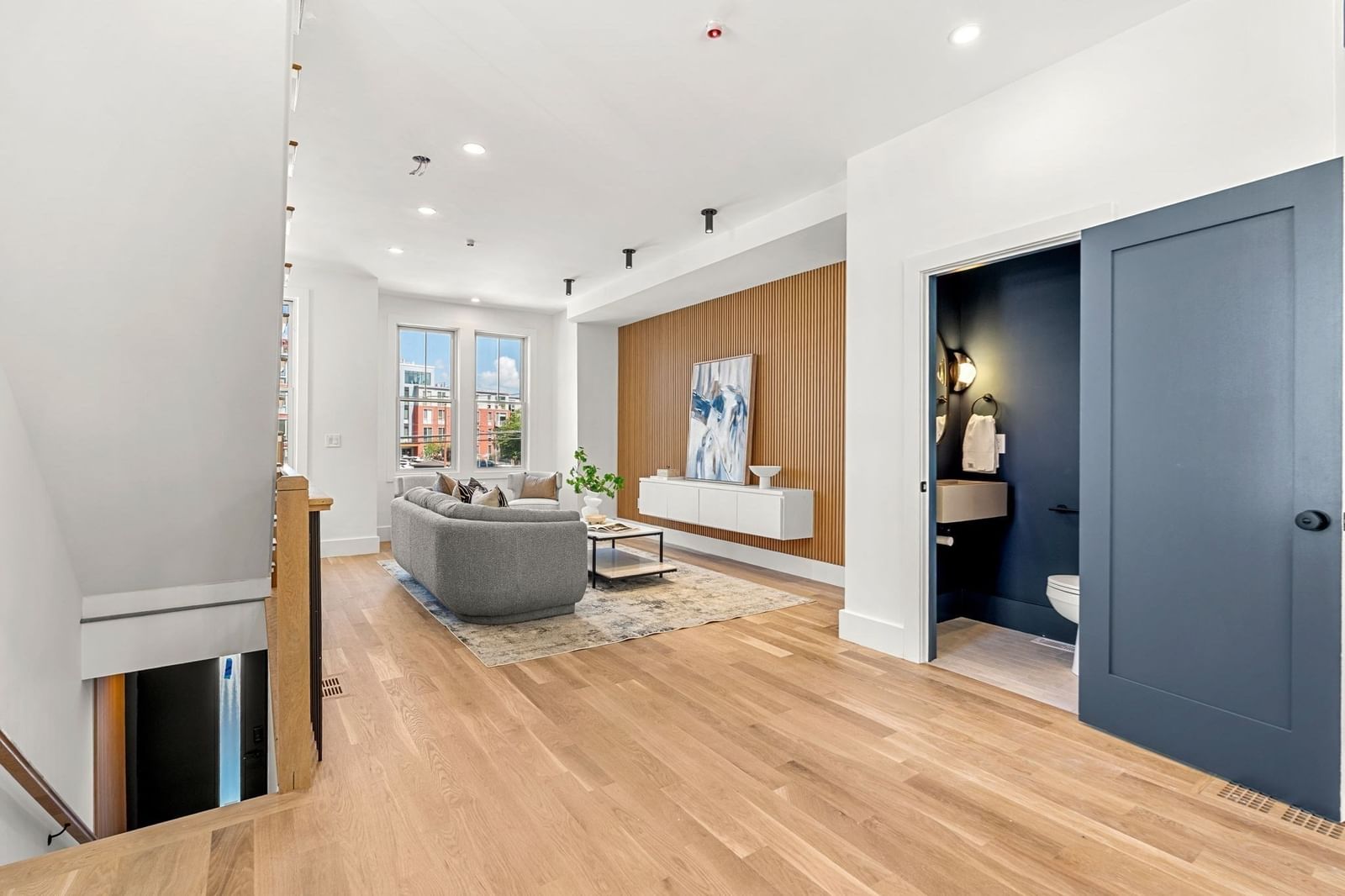 17 Lothrop St #17 Boston — Photo 18 of 36