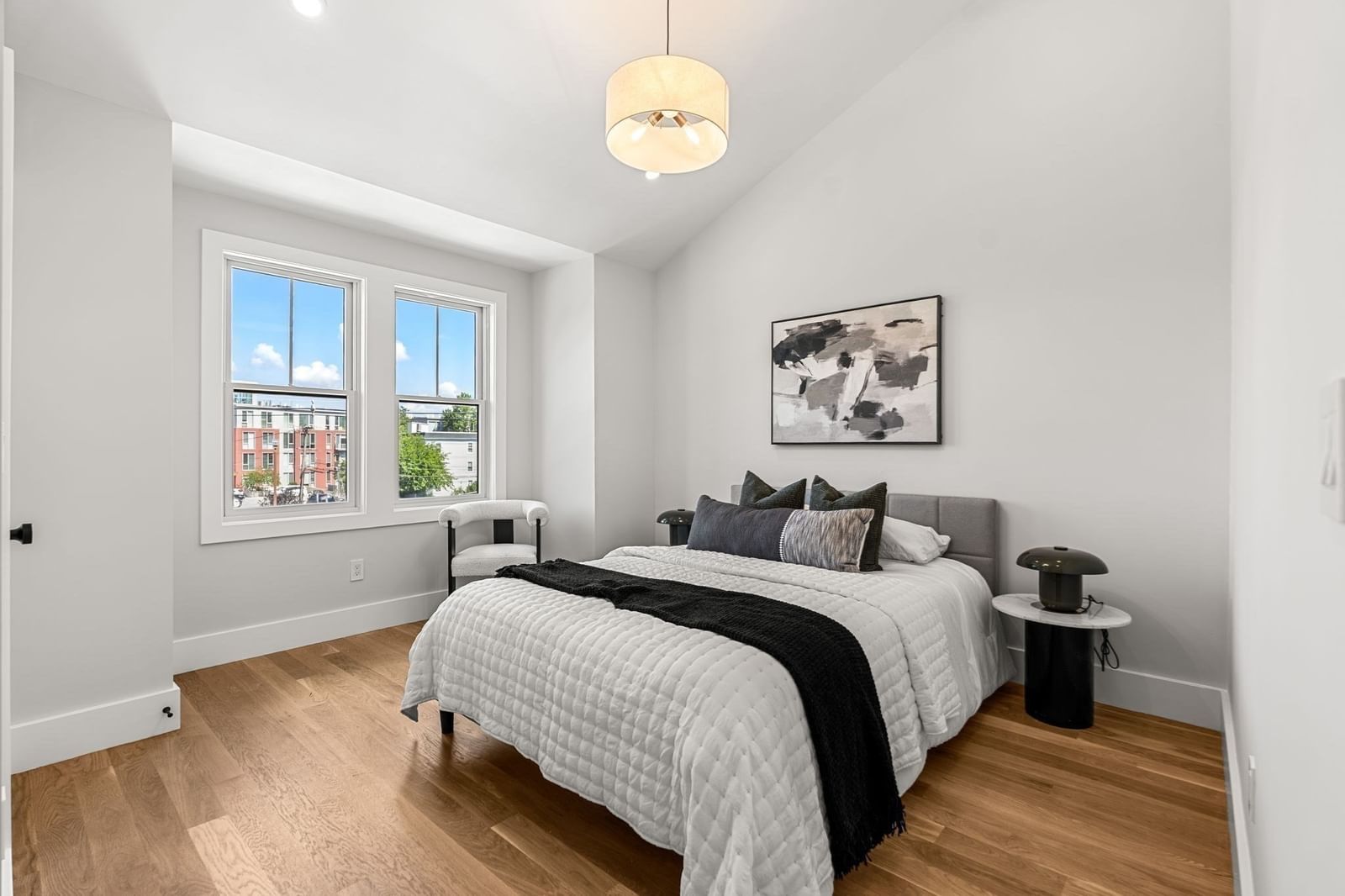 17 Lothrop St #17 Boston — Photo 22 of 36