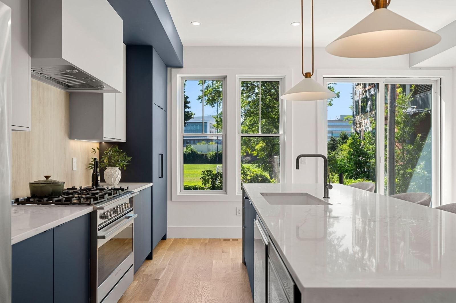 17 Lothrop St #17 Boston — Photo 5 of 36